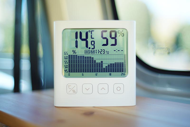 タニタ グラフ付きデジタル温湿度計 TT-580 湿度グラフ